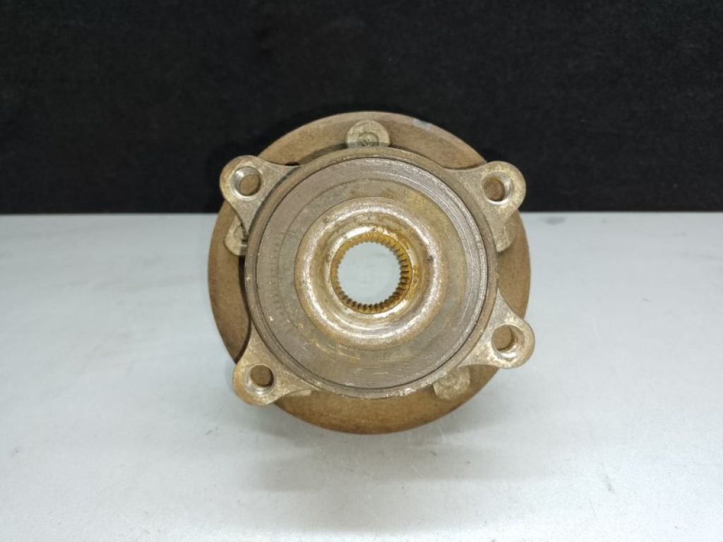 BT4Z-1104-B | Маточина колеса передн. LINCOLN MKS 12-16 - Фото 3