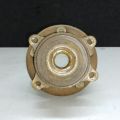 BT4Z-1104-B | Маточина колеса передн. LINCOLN MKS 12-16 - Прев'ю 3