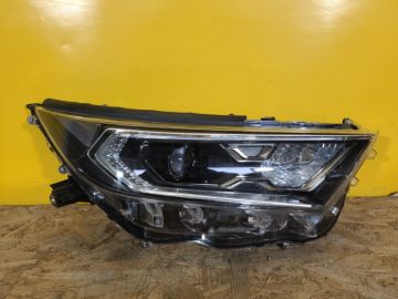 Фара прав. TOYOTA RAV4 18-