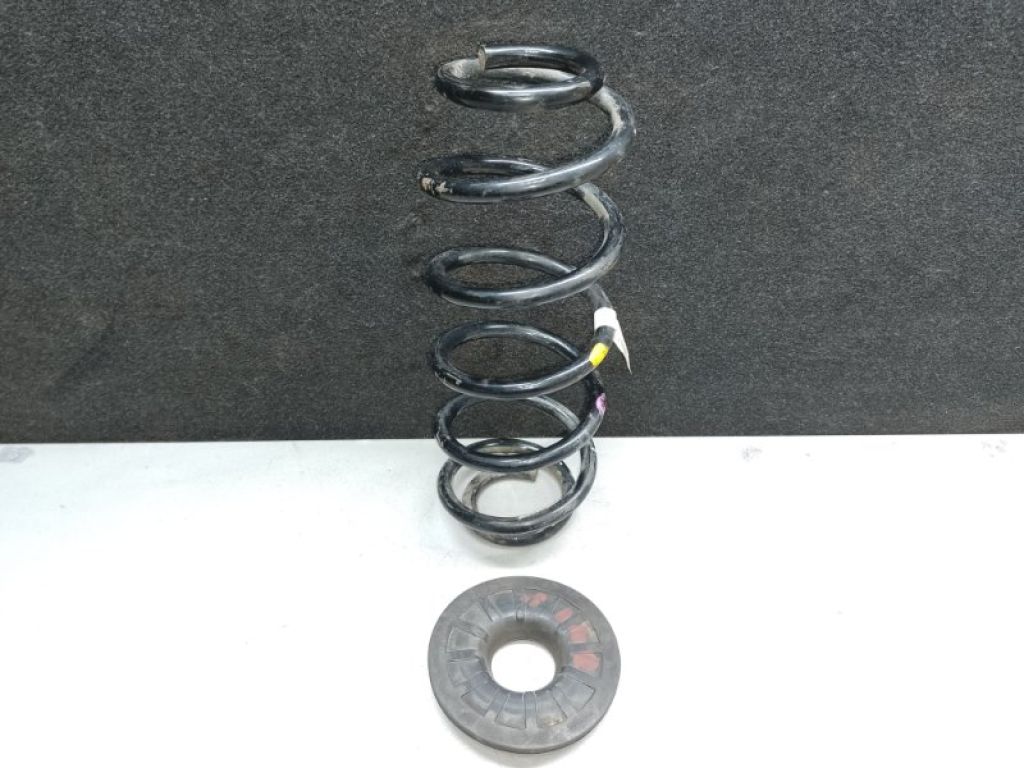 55350-F2300 | Пружина задньої підвіски HYUNDAI ELANTRA AD 16-