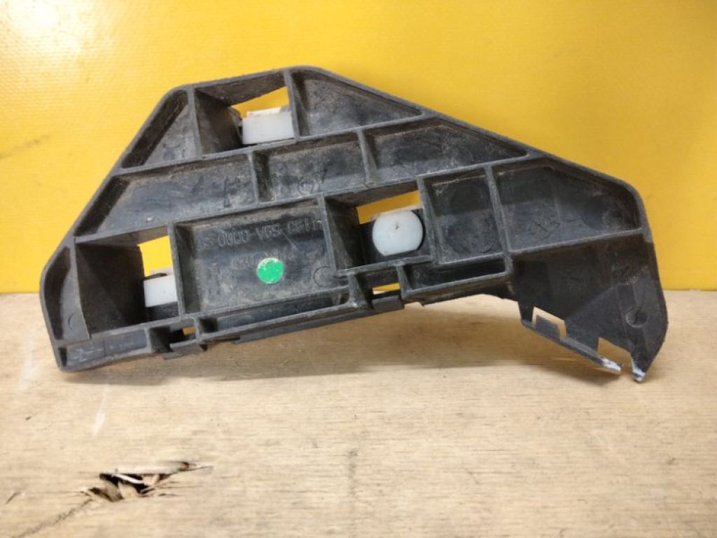 71198-S9A-000 | Кронштейн переднего бампера лев. HONDA CRV 02-06