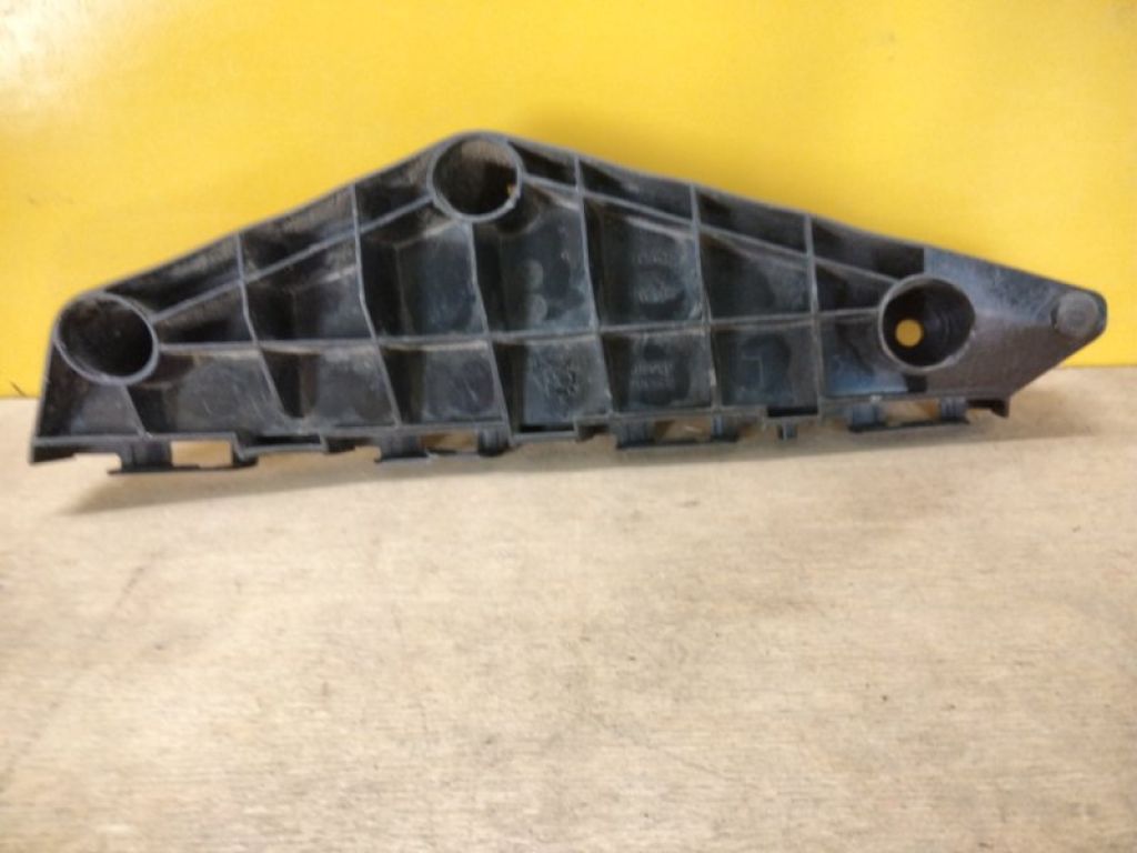 5253605050 | Кронштейн переднего бампера лев. TOYOTA AVENSIS 08-18