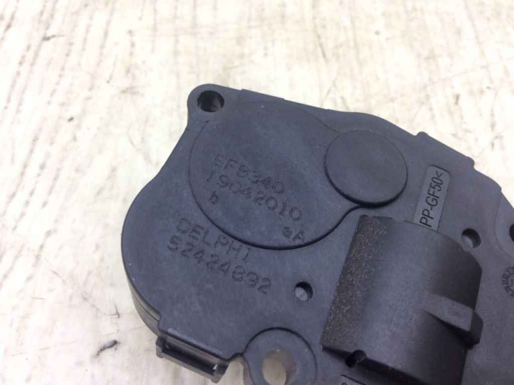 958 612 511 00 | Моторчик заслінки пічки PORSCHE CAYENNE 10-18 - Фото 4