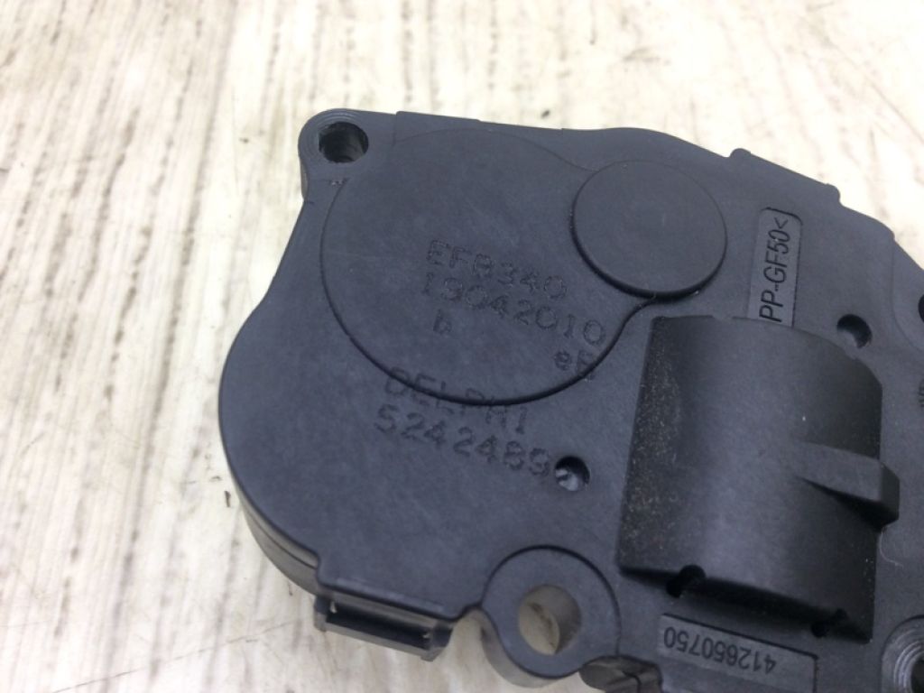 958 612 511 00 | Моторчик заслонки печки PORSCHE CAYENNE 10-18 - Фото 4