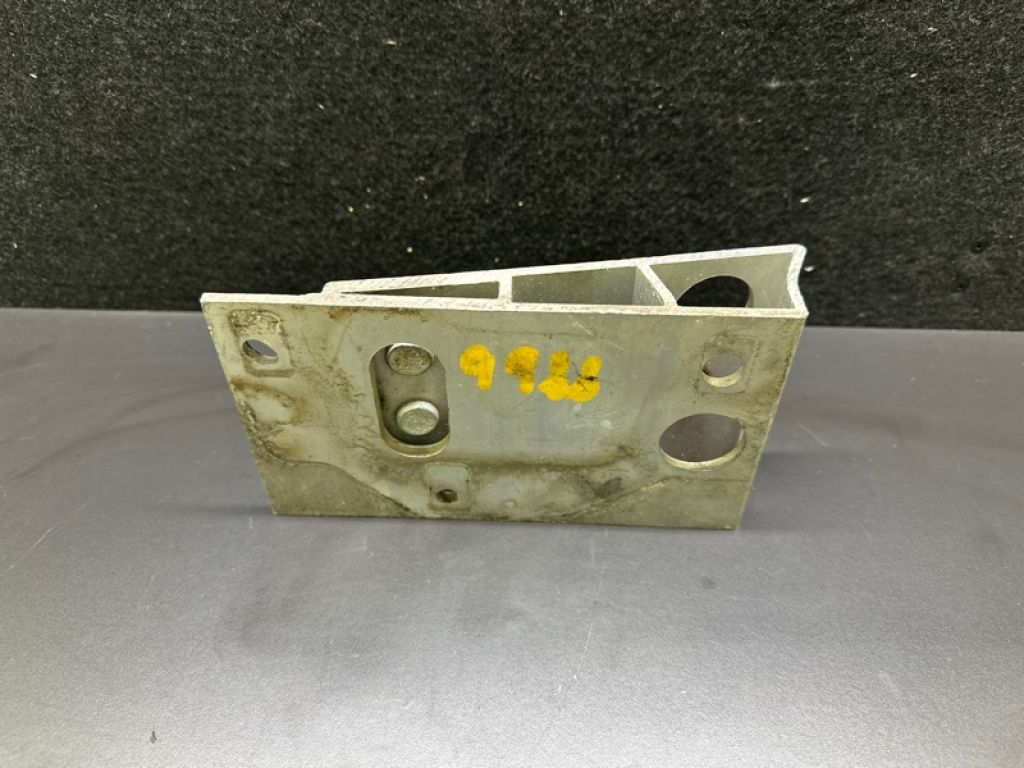 85210-3JA0A | Кронштейн підсилювача заднього бампера прав. INFINITI QX60/JX35 12-20 - Фото 2