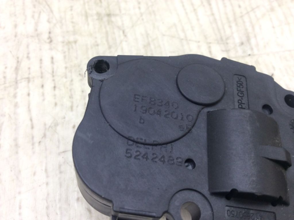 958 612 511 00 | Моторчик заслінки пічки PORSCHE CAYENNE 10-18 - Фото 4