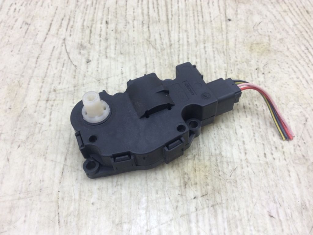 958 612 511 00 | Моторчик заслінки пічки PORSCHE CAYENNE 10-18