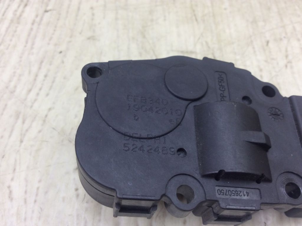 958 612 511 00 | Моторчик заслінки пічки PORSCHE CAYENNE 10-18 - Фото 4