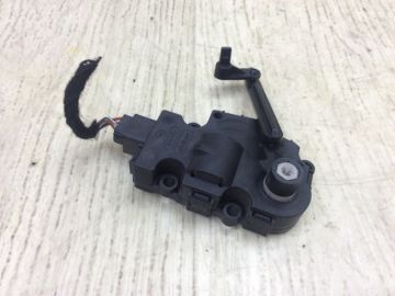 Моторчик заслонки печки PORSCHE CAYENNE 10-18