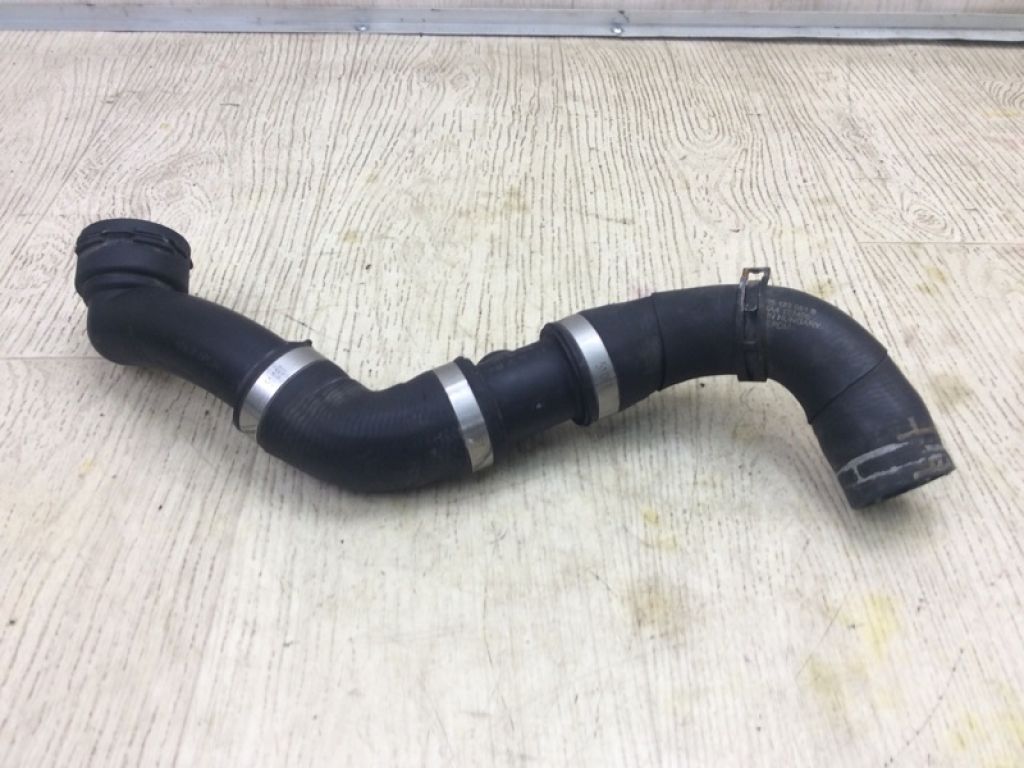 958 106 401 00 | Патрубок системи охолодження PORSCHE CAYENNE 10-18