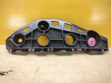 Кронштейн переднего бампера прав. LEXUS RX350/450 15-22