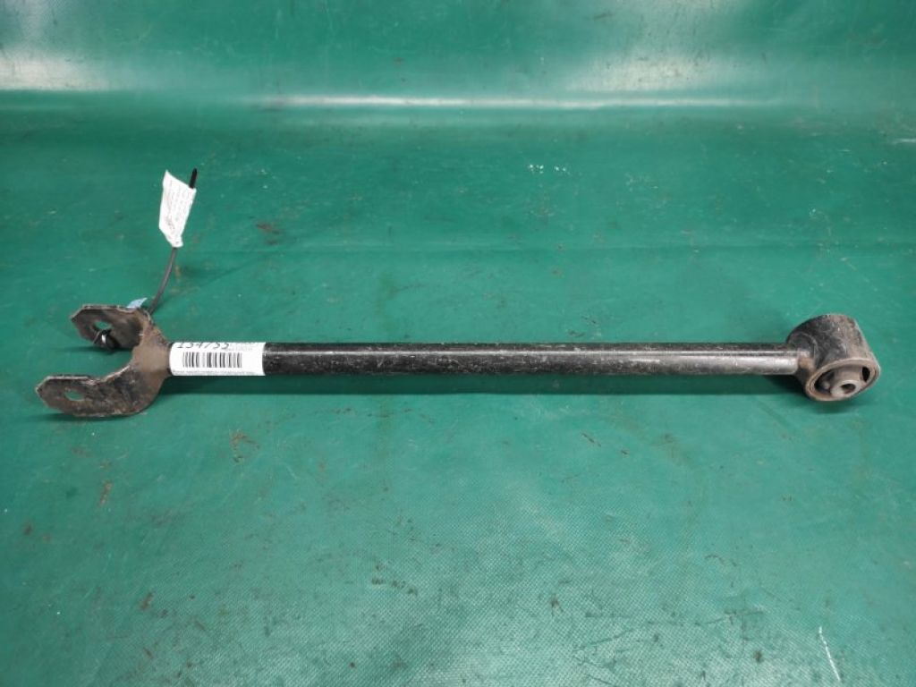 48780-07010 | Рычаг задней подвески продольный прав. TOYOTA CAMRY 40 06-11