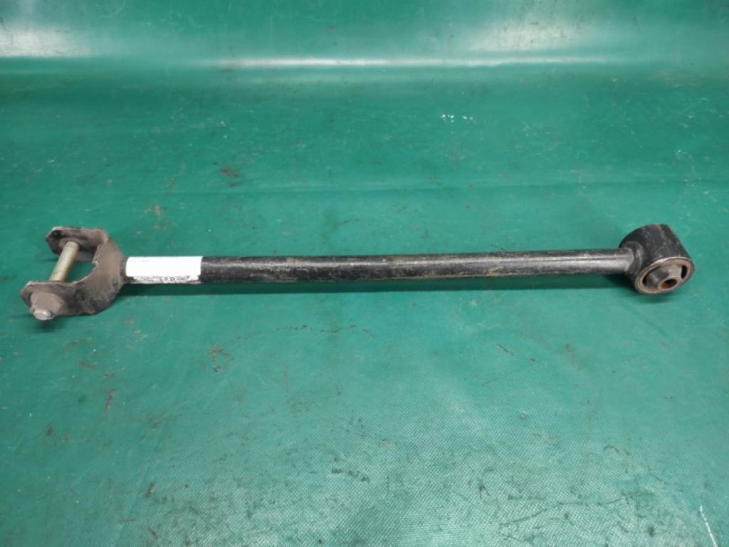 48780-06030 | Рычаг задней подвески продольный прав. TOYOTA CAMRY 40 06-11 - Фото 3