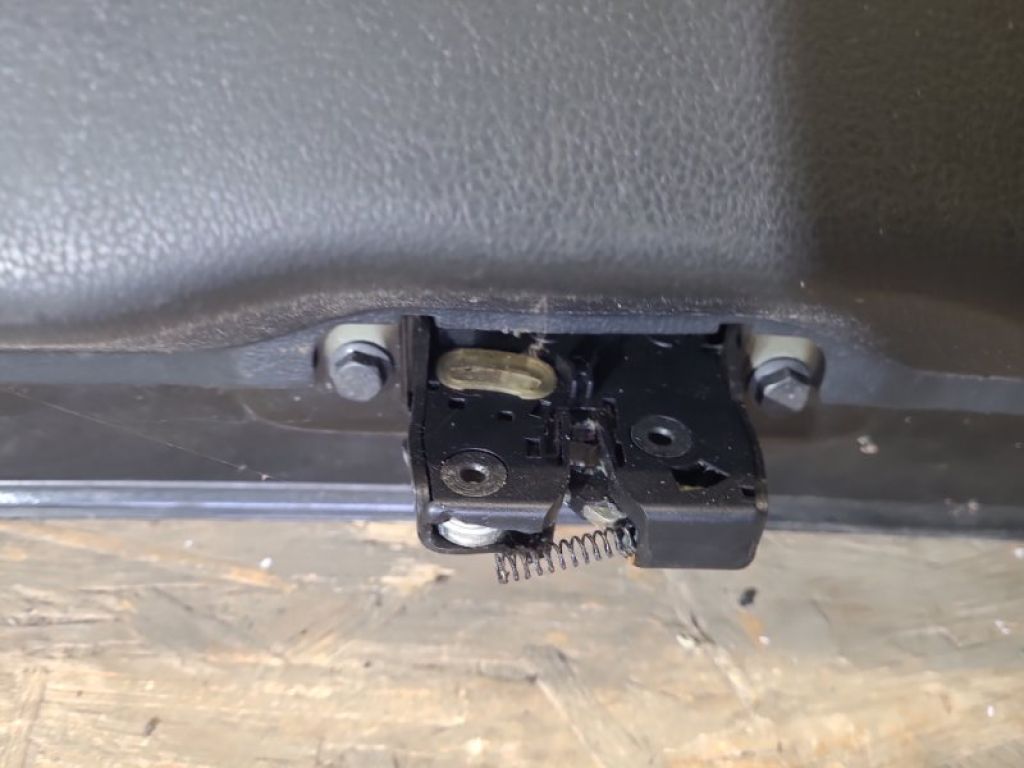 K0100-JD9AB | Кришка багажника NISSAN QASHQAI 07-14 - Фото 9