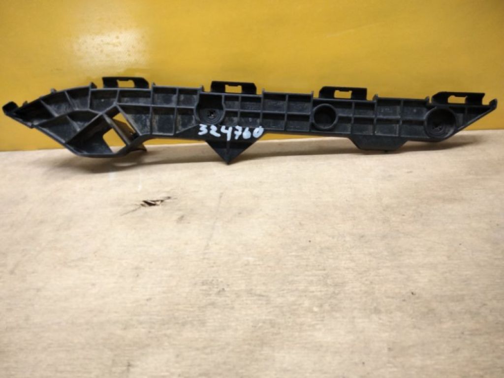 5215612290 | Кронштейн заднього бампера лів. TOYOTA COROLLA 150 06-13