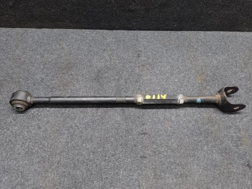 48740-06040 | Важіль задньої підвіски нижній поперечний TOYOTA CAMRY 55 14-17