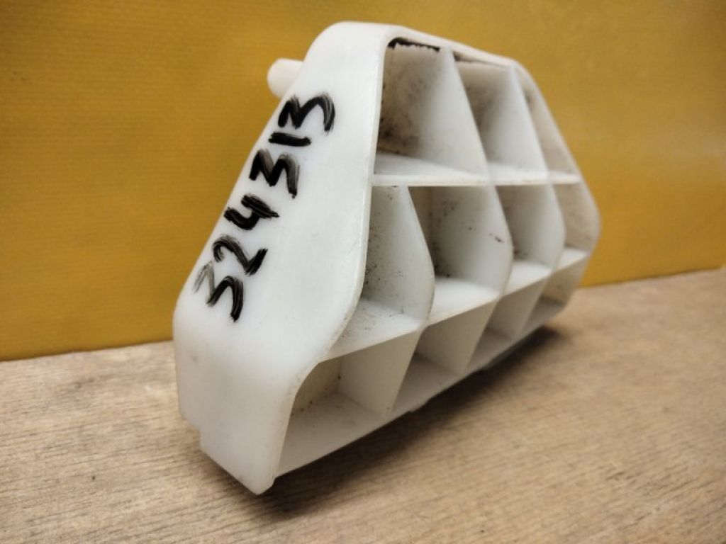 5256202140 | Кронштейн заднього бампера прав. TOYOTA COROLLA 150 06-13 - Фото 2