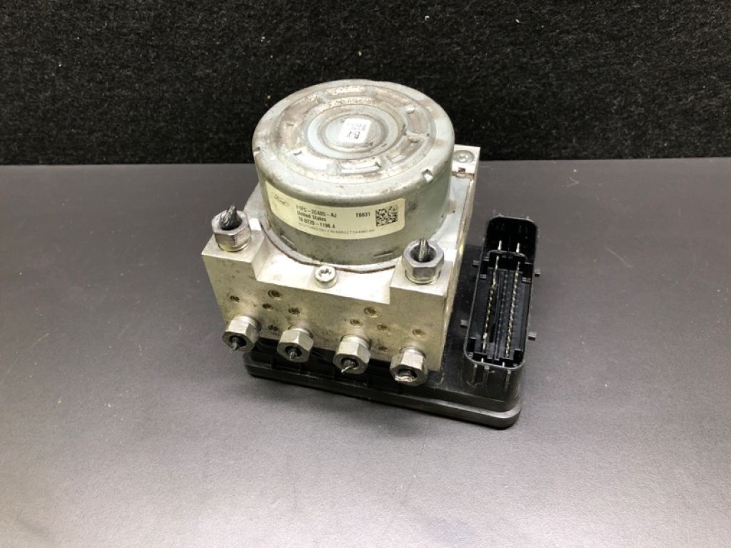 F1FZ-2C405-L | Блок ABS FORD FOCUS 10-18 - Фото 3