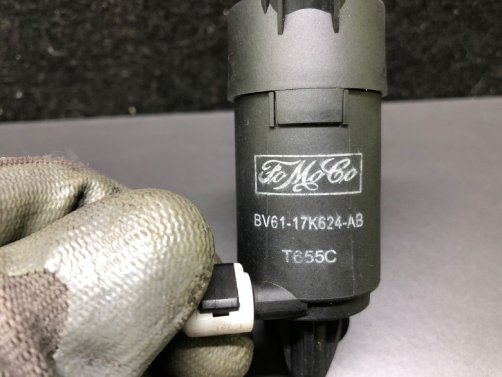 BV6Z-17664-D | Насос омывателя стекла FORD FOCUS 10-18 - Фото 5