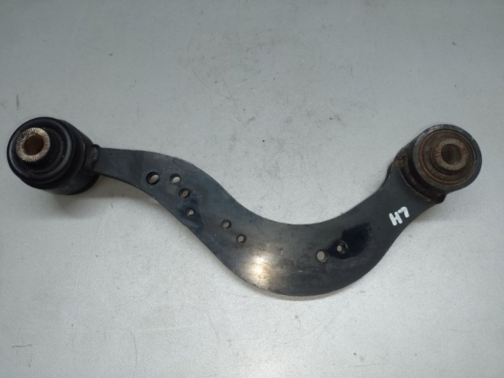 48770-48010 | Важіль задньої підвіски поперечний верхній LEXUS RX350/450 09-15