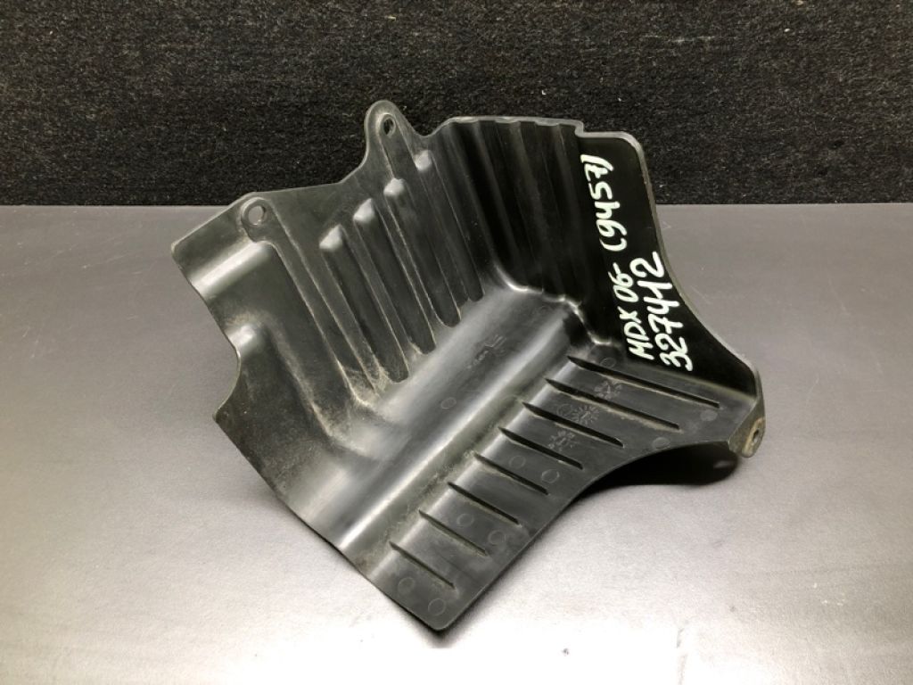 17246-RYE-A00 | Пластик подкапотного отсека ACURA MDX (YD2) 06-13
