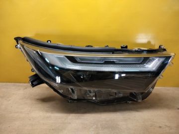 Фара прав. TOYOTA RAV4 18-