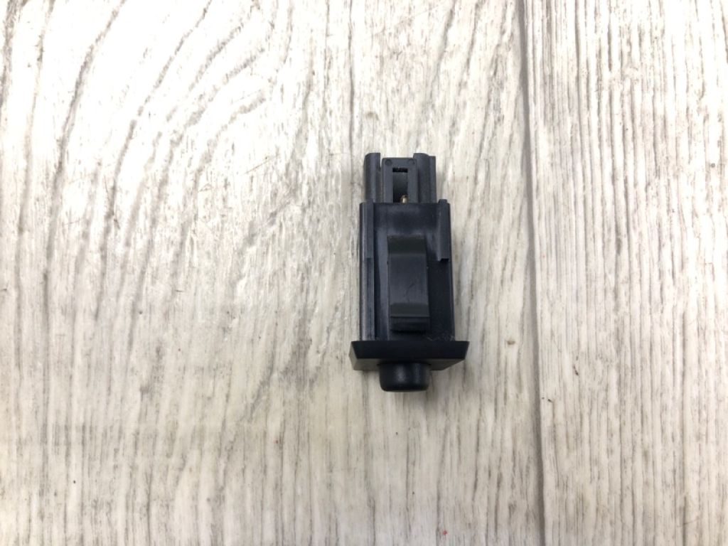 84746-50010 | Кнопка TOYOTA RAV4 13-19 - Фото 3