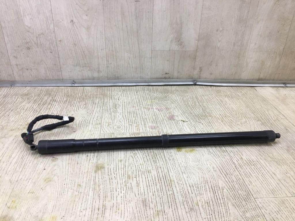 95851285104 | Амортизатор кришки багажника лів. PORSCHE CAYENNE 10-18 - Фото 2