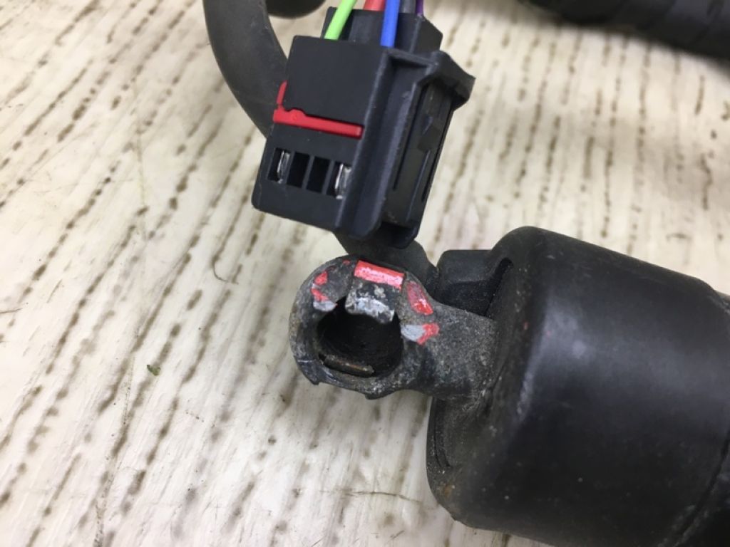 95851285104 | Амортизатор кришки багажника лів. PORSCHE CAYENNE 10-18 - Фото 4