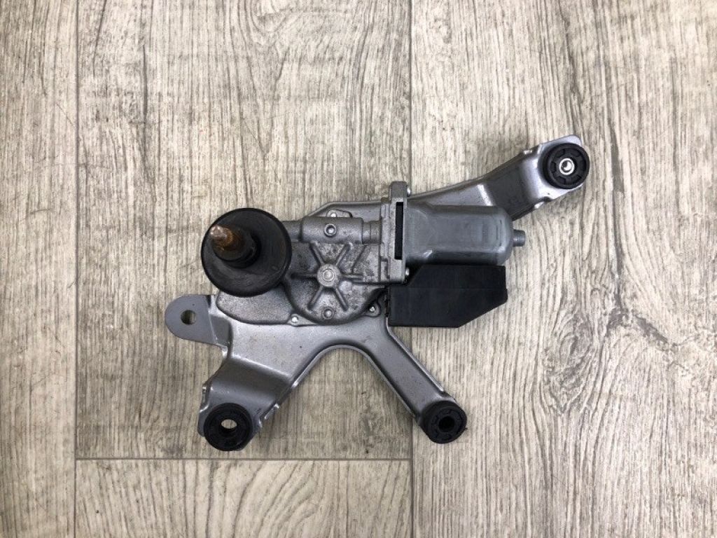 85130-42070 | Моторчик стеклоочистителя задн. TOYOTA RAV4 13-19