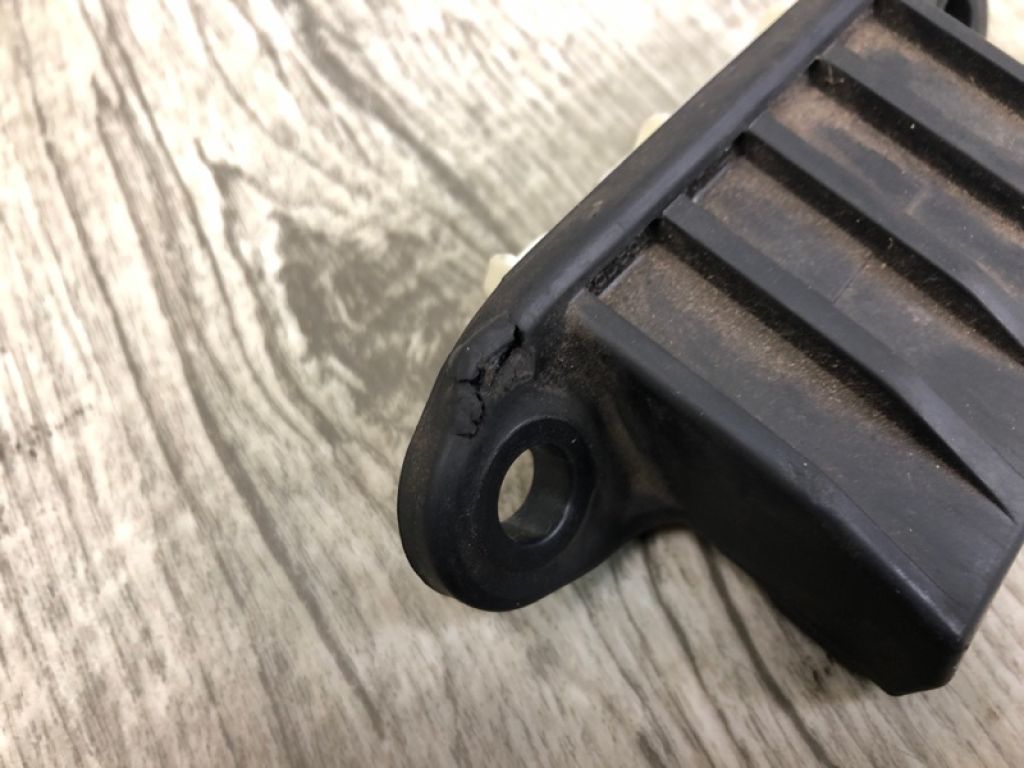 84840-78010 | Кнопка открывания багажника наружная TOYOTA RAV4 13-19 - Фото 6