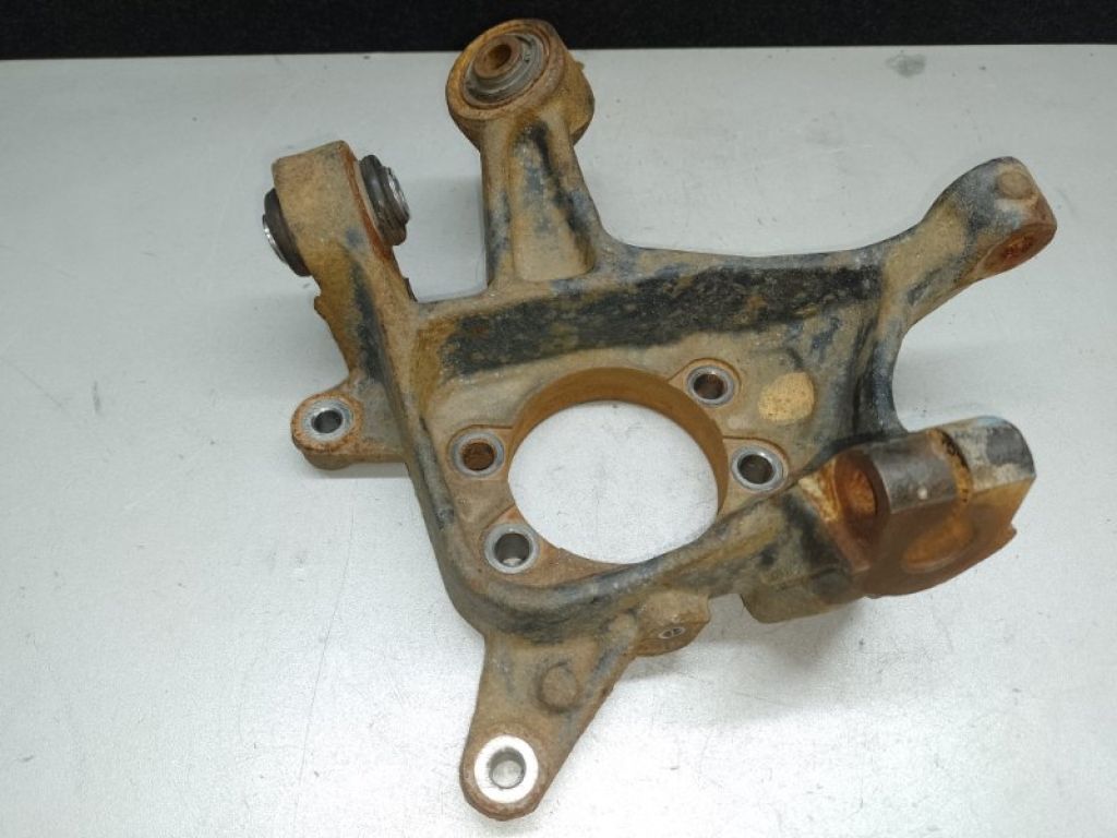 28411FJ060 | Цапфа задн. прав. SUBARU CROSSTREK 12-17