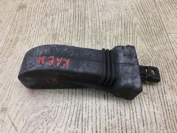 Обмежувач дверей задн. лів. PORSCHE CAYENNE 10-18