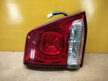 Ліхтар внутрішній лів. TOYOTA LAND CRUISER 200 08-21