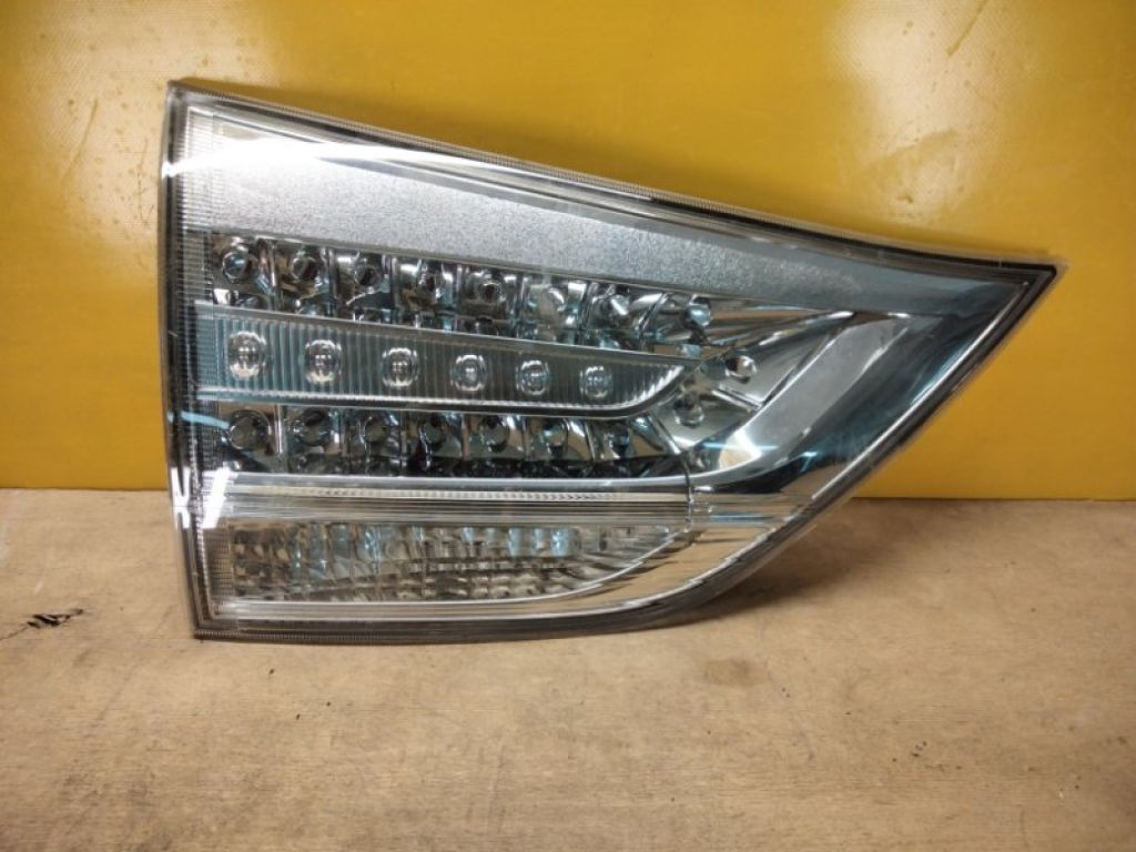 8159008020 | Фонарь наружный лев. TOYOTA SIENNA 11-16