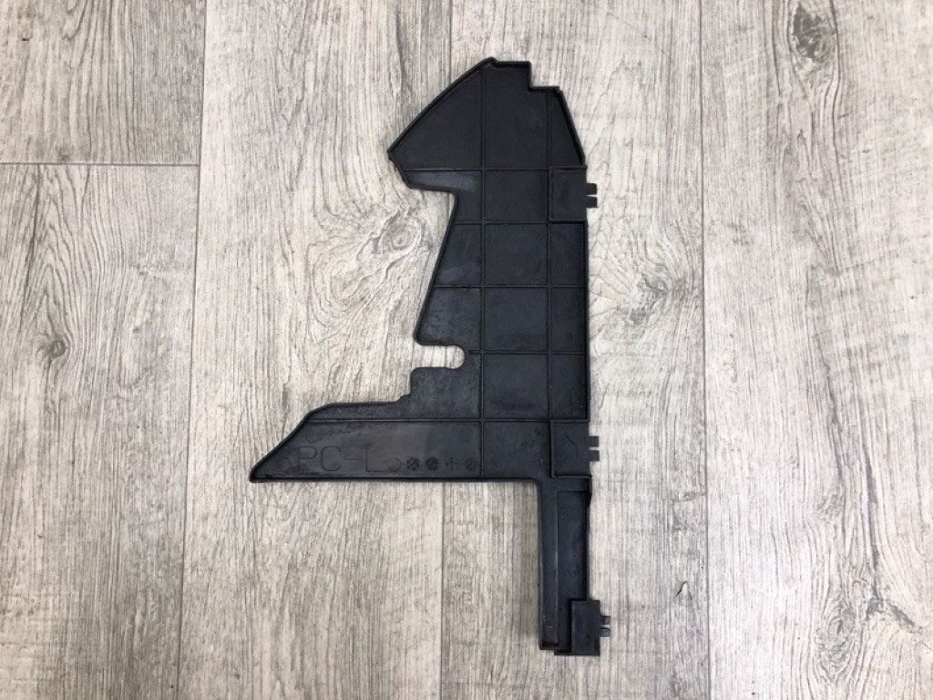 92185-1CA0A | Дефлектор радиатора лев. INFINITI FX/QX70 S51 08-17