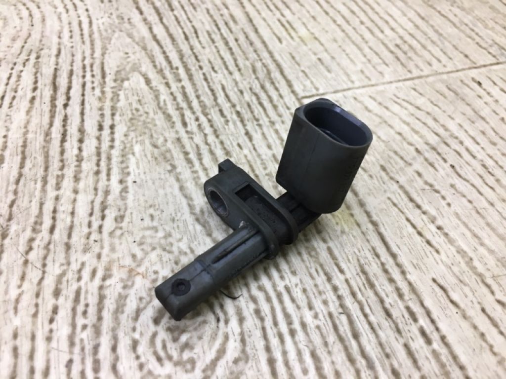 958 606 405 10 | Датчик ABS задн. PORSCHE CAYENNE 10-18