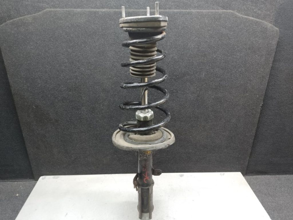 48540-39465 | Амортизатор задн. лів. LEXUS ES300 ES330 01-06