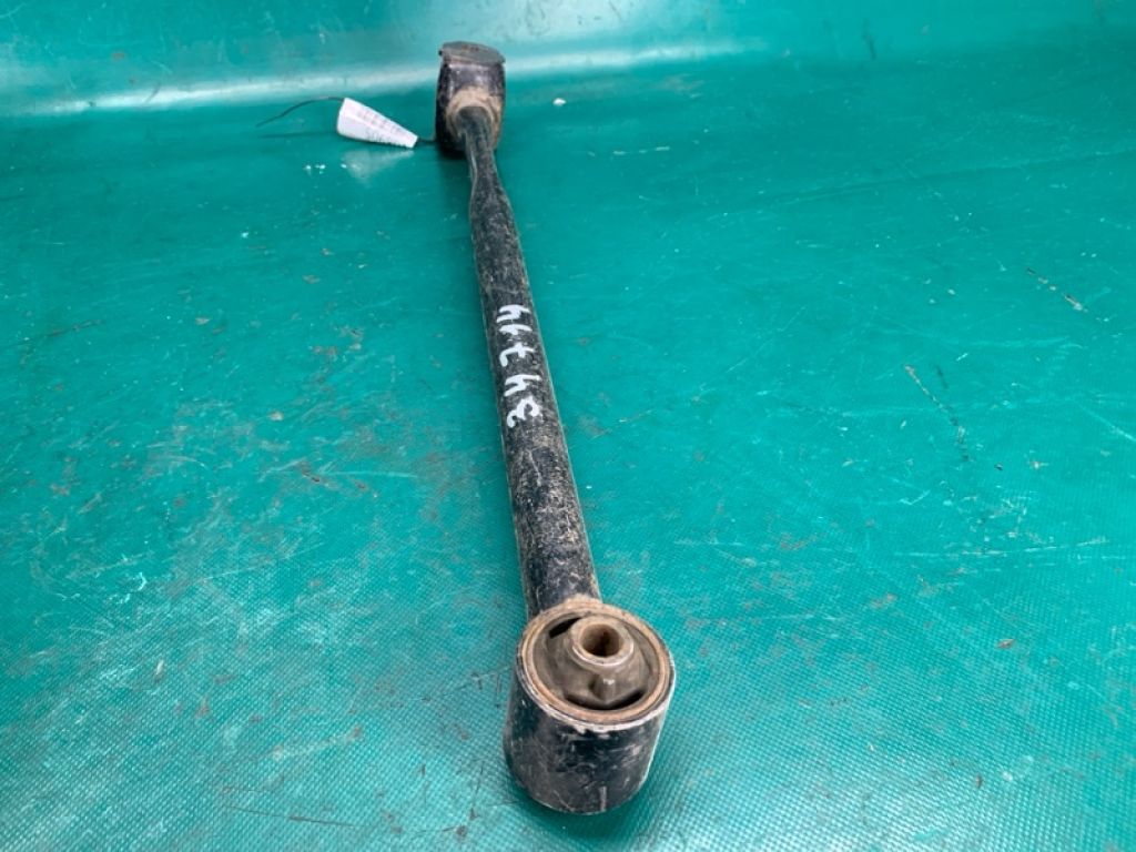 48780-48081 | Рычаг задней подвески продольный лев. TOYOTA VENZA 09-16 - Фото 4