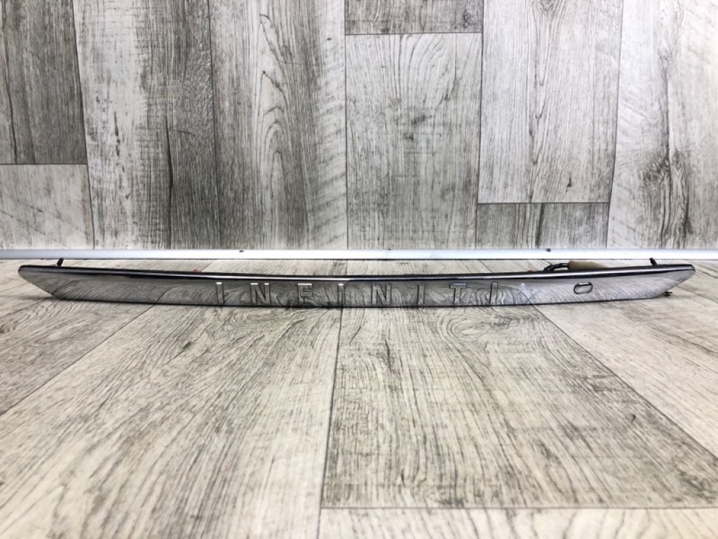 90810-1CJ0A | накладка кришки багажника INFINITI FX/QX70 S51 08-17