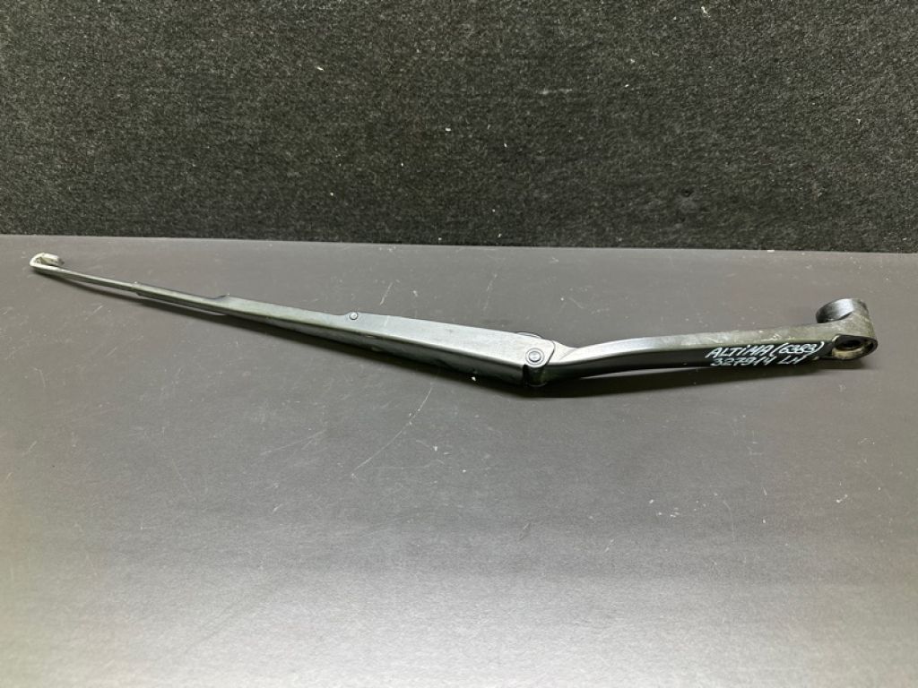28881-6CA0A | Поводок стеклоочистителя передний лев. NISSAN ALTIMA 19-