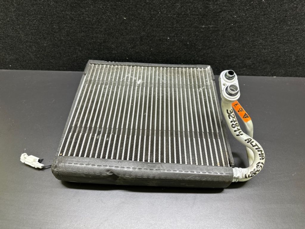 27280-6GU0B | Испаритель кондиционера NISSAN ALTIMA 19-