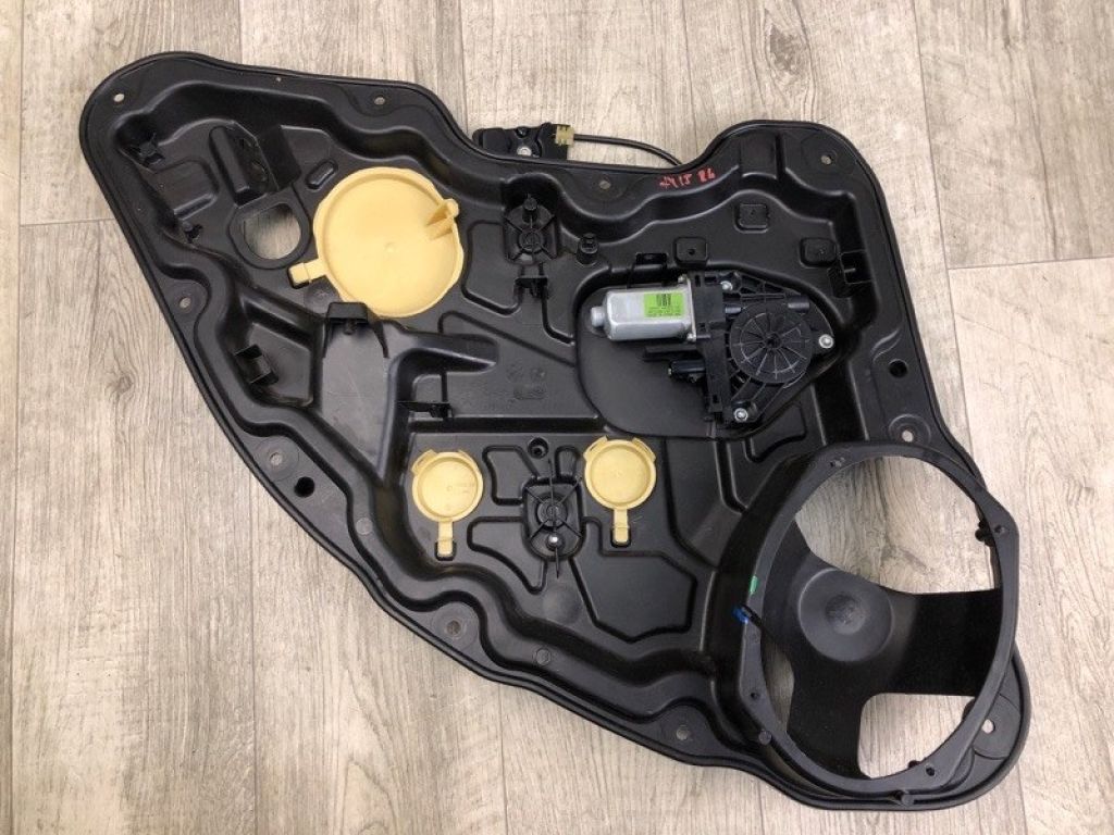 68227 459AA | Стеклоподъемник задн. лев. JEEP CHEROKEE 14-