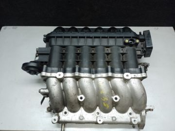 Колектор впускний MITSUBISHI OUTLANDER XL 05-13