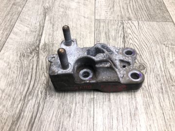 Кронштейн КПП FORD FIESTA 08-17