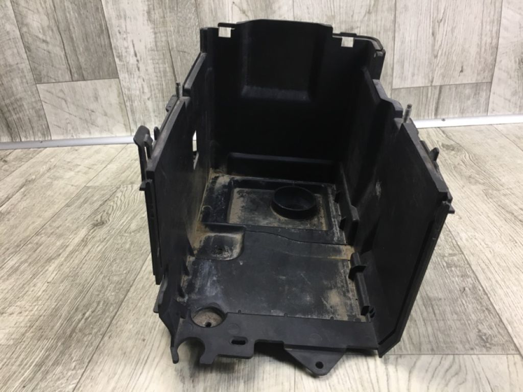 BBM2-56-980E | Полиця акумулятора MAZDA 3 BL 09-13 - Фото 5