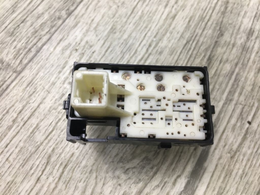 84810-33120 | Кнопка стеклоподъемника передн. прав. TOYOTA CAMRY 50 12-15 - Фото 5