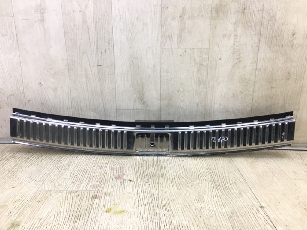 958 551 459 00 | Накладка на поріг багажника PORSCHE CAYENNE 10-18