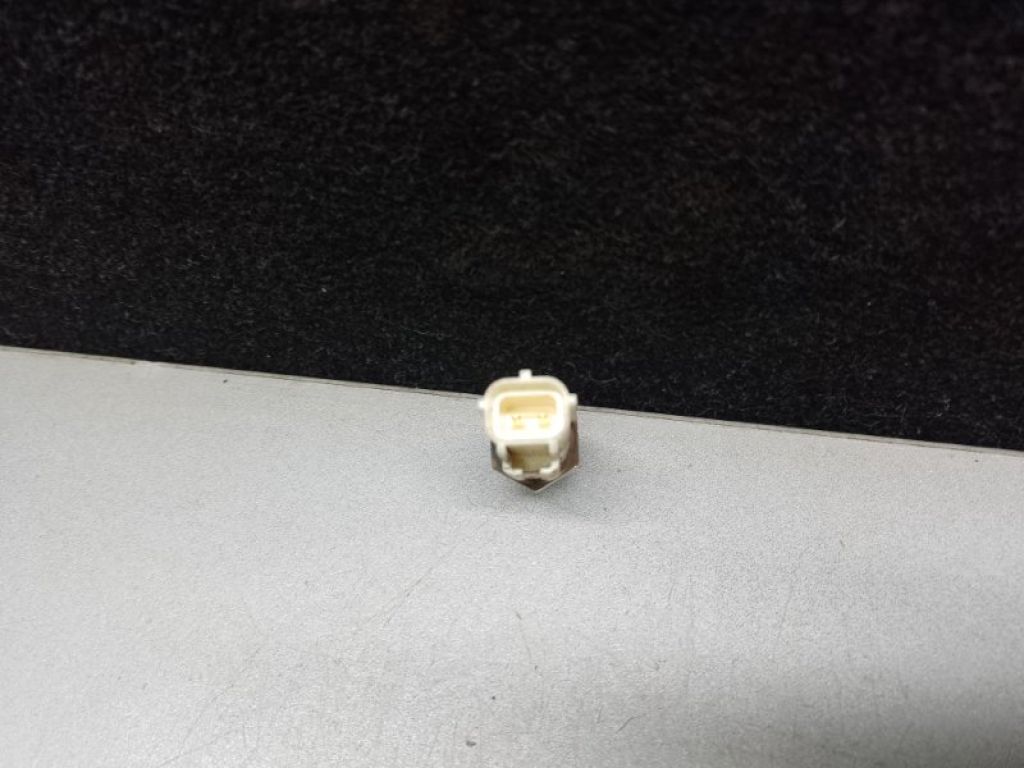 89422-33030 | Датчик температури охолоджувальної рідини LEXUS RX350/450 09-15 - Фото 2