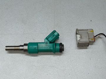 Форсунка топливная LEXUS RX350/450 09-15